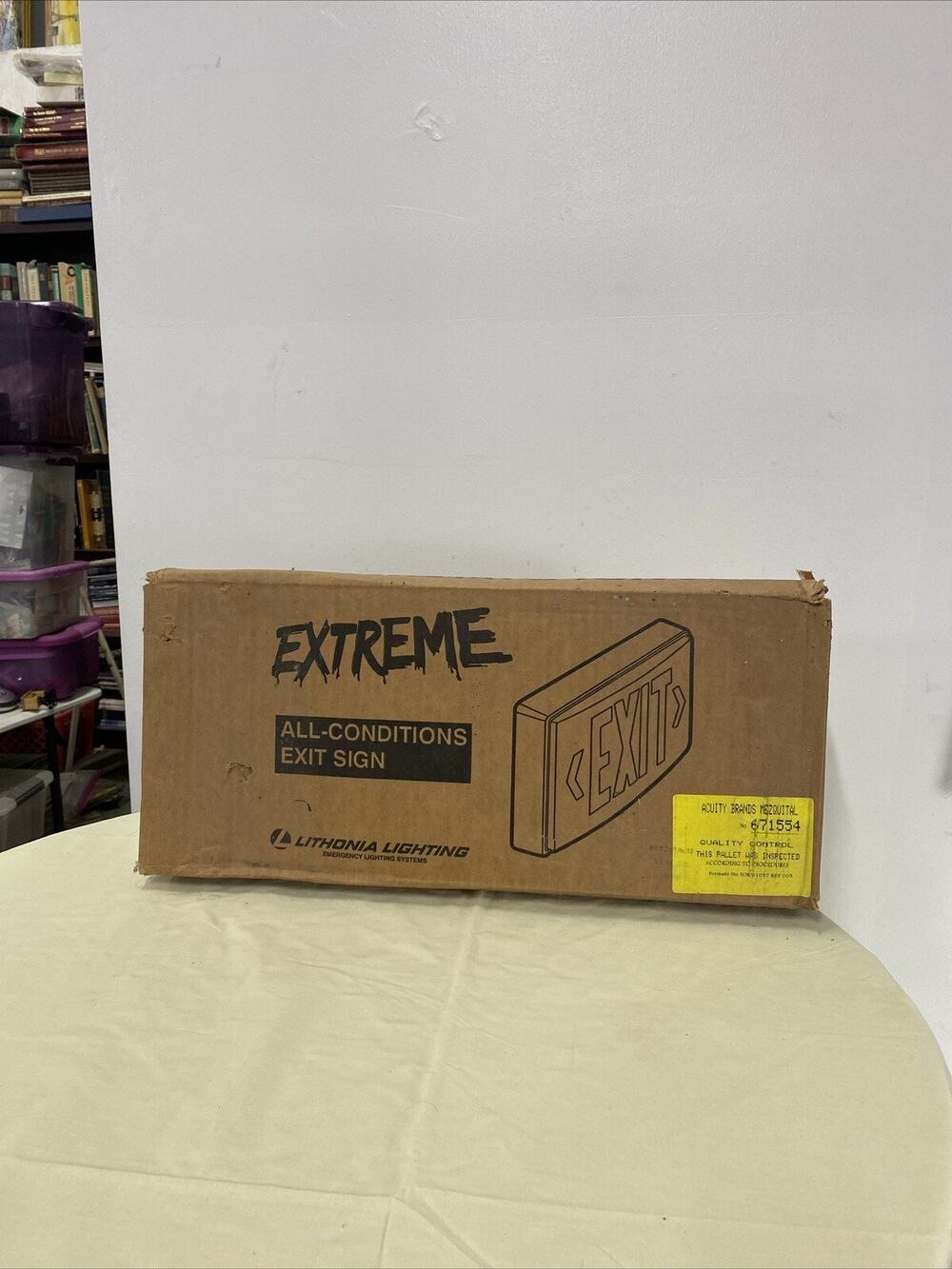 Lithonia Lighting LV-S-W-2-R-120/277-UM LV Series Extreme
